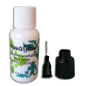 Henne blanc burette avec plume